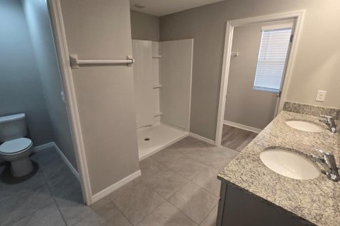 House in Palmetto, Florida 5 bedrooms, 243.03 sq.m. № 1847028 - photo 6