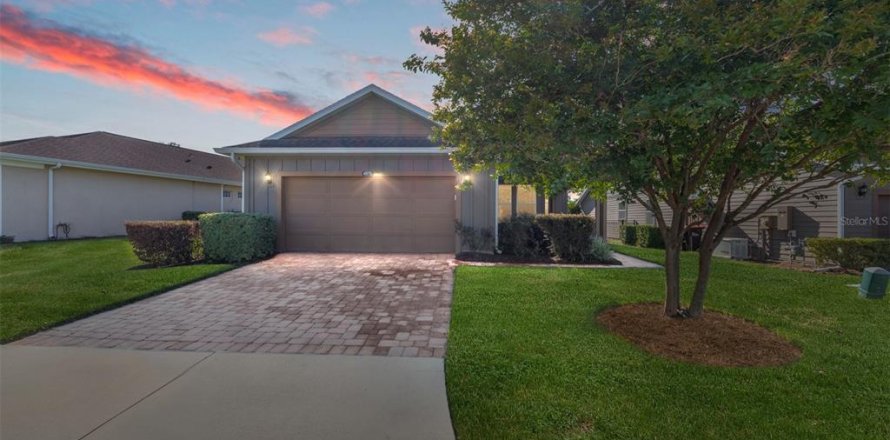 House in OCALA PRESERVE in Ocala, Florida 2 bedrooms, 154.78 sq.m. № 1803571