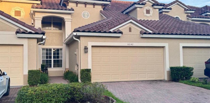 Touwnhouse à Orlando, Floride 3 chambres, 172.8 m2 № 2296584