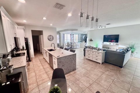 Touwnhouse à louer à Orlando, Floride: 3 chambres, 172.8 m2 № 2296584 - photo 14