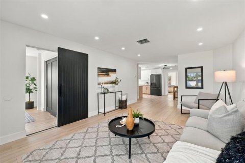Villa ou maison à vendre à Saint Petersburg, Floride: 4 chambres, 150.5 m2 № 2398267 - photo 6