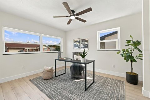 Villa ou maison à vendre à Saint Petersburg, Floride: 4 chambres, 150.5 m2 № 2398267 - photo 20