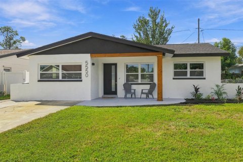 Villa ou maison à vendre à Saint Petersburg, Floride: 4 chambres, 150.5 m2 № 2398267 - photo 3