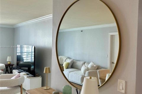 Condominio en alquiler en Aventura, Florida, 2 dormitorios, 98.66 m2 № 1943704 - foto 5