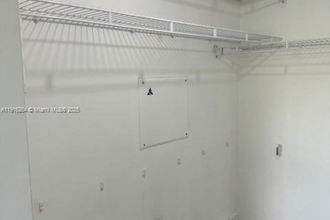 Condo in Hollywood, Florida, 1 bedroom № 2053765 - photo 22