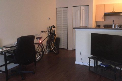 Condo in Celebration, Florida, 1 bedroom  № 1778819 - photo 8