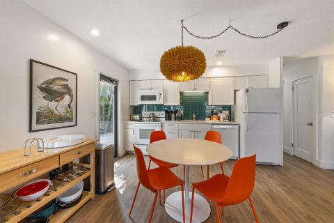 Condominio en venta en Holmes Beach, Florida, 2 dormitorios, 78.04 m2 № 1683094 - foto 9