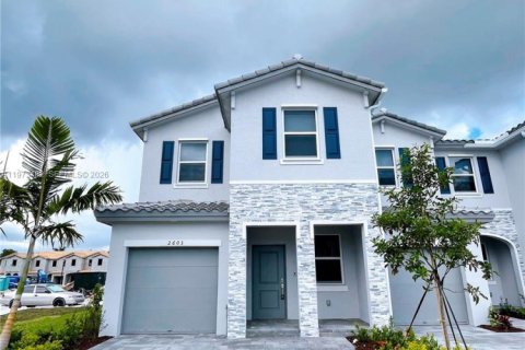 Таунхаус в Хомстед, Флорида 4 спальни, 169.08м2 № 2033297