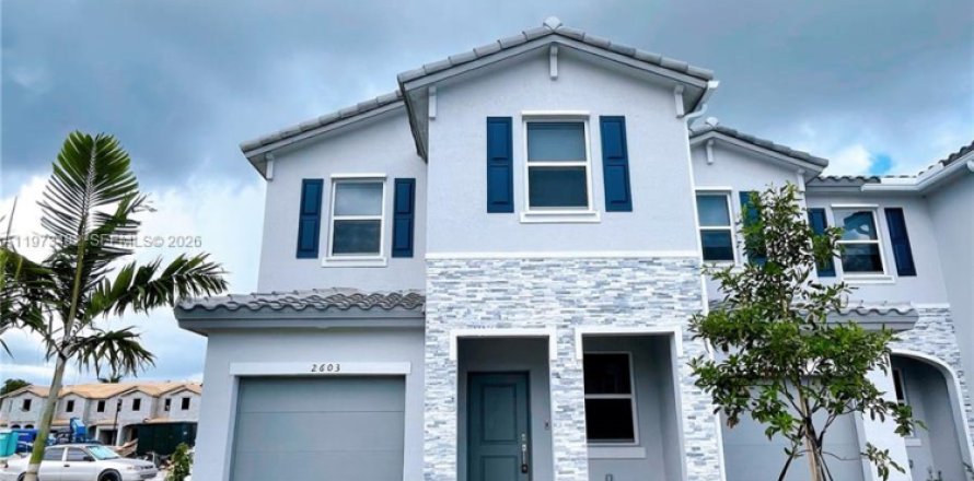 Таунхаус в Хомстед, Флорида 4 спальни, 169.08м2 № 2033297