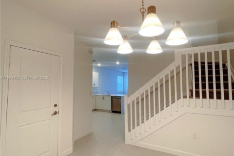 Купить таунхаус в Хомстед, Флорида 4 спальни, 169.08м2, № 2033297 - фото 10