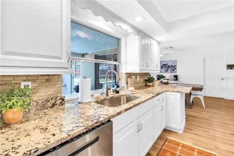 Villa ou maison à louer à Sarasota, Floride: 4 chambres, 176.98 m2 № 1553333 - photo 21