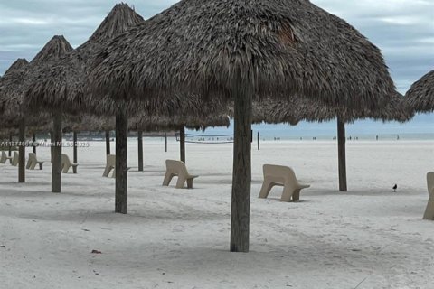 Touwnhouse à louer à Marco Island, Floride: 2 chambres № 2194842 - photo 25