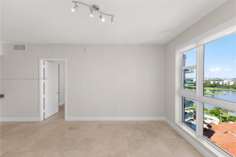 Condominio en alquiler en Aventura, Florida, 2 dormitorios, 116.78 m2 № 1968317 - foto 4
