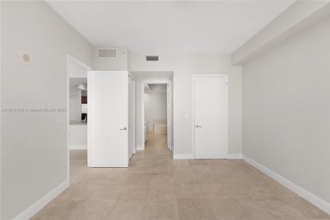 Condominio en alquiler en Aventura, Florida, 2 dormitorios, 116.78 m2 № 1968317 - foto 15