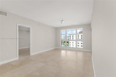 Condominio en alquiler en Aventura, Florida, 2 dormitorios, 116.78 m2 № 1968317 - foto 8