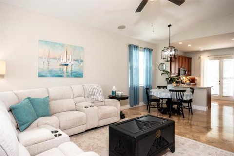 Casa en venta en Apollo Beach, Florida, 4 dormitorios, 216.09 m2 № 1873695 - foto 11