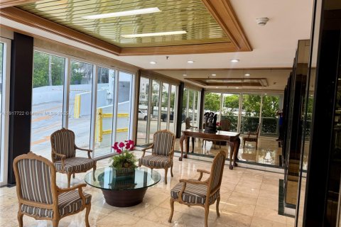 Condominio en alquiler en Miami Beach, Florida, 1 dormitorio, 104.14 m2 № 1972330 - foto 5