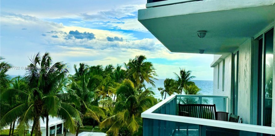 Condominio en Miami Beach, Florida, 1 dormitorio  № 1972330