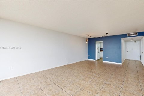 Купить кондоминиум в Авентура, Флорида 1 спальня, 93.37м2, № 1710002 - фото 7