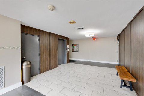 Купить кондоминиум в Авентура, Флорида 1 спальня, 93.37м2, № 1710002 - фото 21