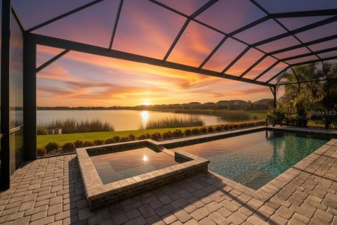 House in Sarasota, Florida 4 bedrooms, 264.77 sq.m. № 2114622 - photo 2