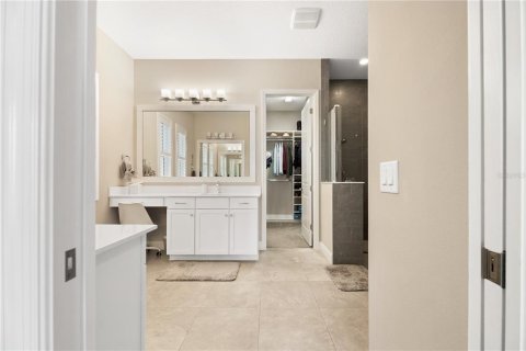 House in Sarasota, Florida 4 bedrooms, 264.77 sq.m. № 2114622 - photo 18