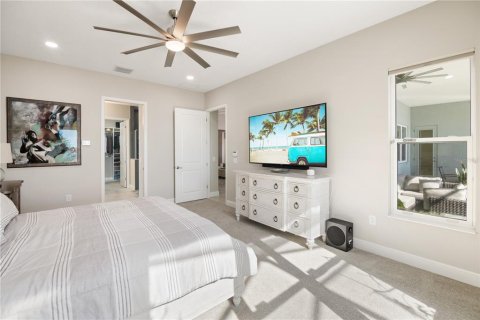 House in Sarasota, Florida 4 bedrooms, 264.77 sq.m. № 2114622 - photo 16