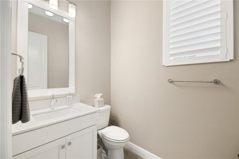 House in Sarasota, Florida 4 bedrooms, 264.77 sq.m. № 2114622 - photo 28