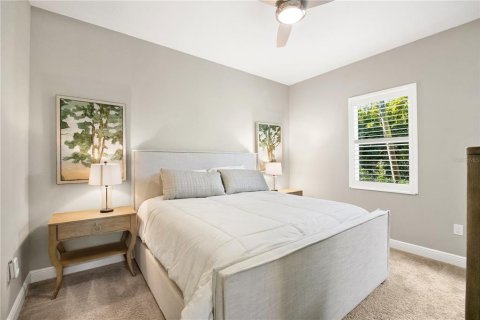 House in Sarasota, Florida 4 bedrooms, 264.77 sq.m. № 2114622 - photo 24