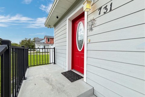 House in Orlando, Florida 3 bedrooms, 148.64 sq.m. № 2393707 - photo 4