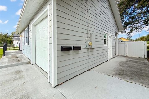 House in Orlando, Florida 3 bedrooms, 148.64 sq.m. № 2393707 - photo 25