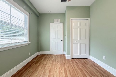 House in Orlando, Florida 3 bedrooms, 148.64 sq.m. № 2393707 - photo 17