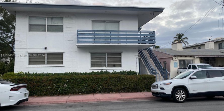Condominio en Miami Beach, Florida, 1 dormitorio  № 1859713