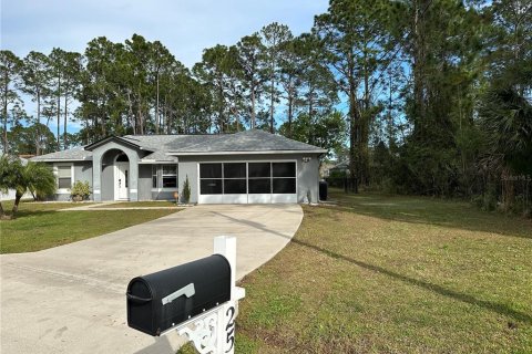 Villa ou maison à Palm Coast, Floride 3 chambres, 117.43 m2 № 2094137
