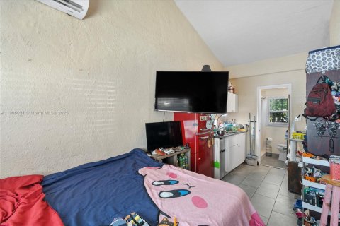 Villa ou maison à vendre à Miami, Floride: 3 chambres, 121.52 m2 № 1956662 - photo 11