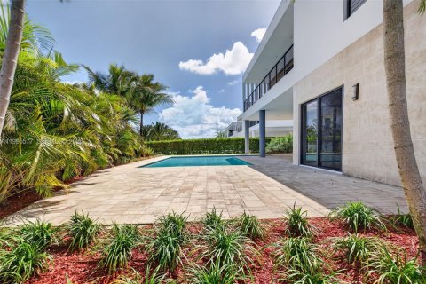House in Weston, Florida 5 bedrooms, 498.7 sq.m. № 2065174 - photo 14