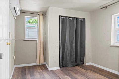House in Dania Beach, Florida 3 bedrooms № 1479638 - photo 9