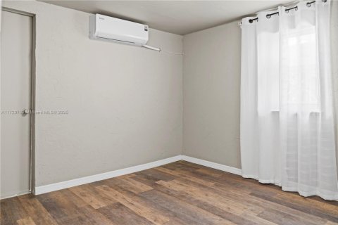 House in Dania Beach, Florida 3 bedrooms № 1479638 - photo 10
