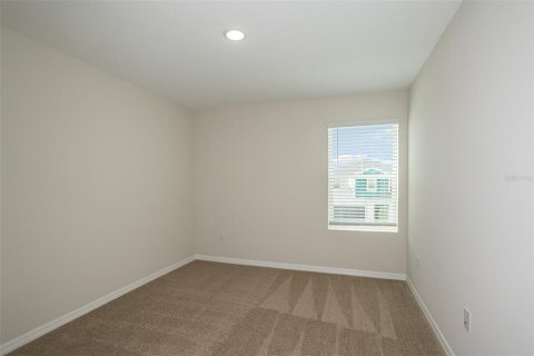 House in Dade City, Florida 4 bedrooms, 206.8 sq.m. № 2220038 - photo 14