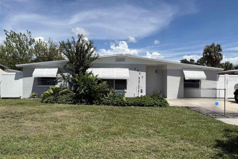 Villa ou maison à vendre à Tampa, Floride: 4 chambres, 142.88 m2 № 1904297 - photo 1