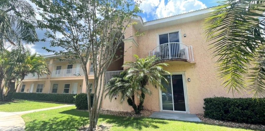 Condo à Land O' Lakes, Floride, 2 chambres № 2097976