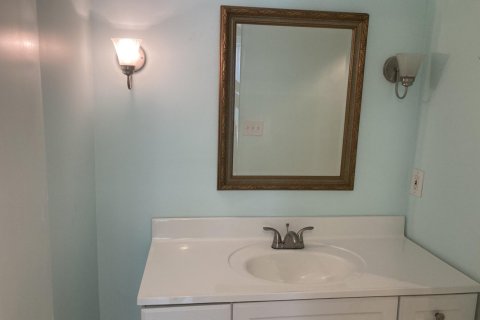 Condominio en alquiler en West Palm Beach, Florida, 2 dormitorios, 111.48 m2 № 1127609 - foto 1