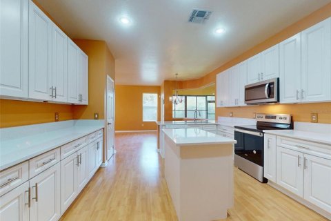 House in Orlando, Florida 4 bedrooms, 232.26 sq.m. № 1830049 - photo 11