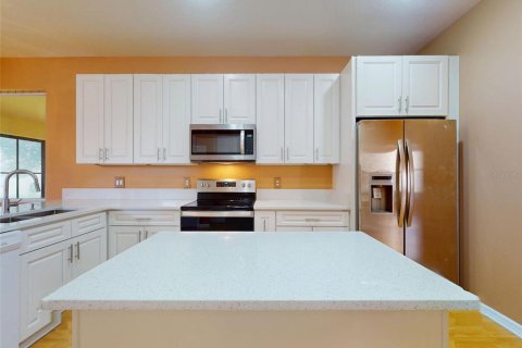 House in Orlando, Florida 4 bedrooms, 232.26 sq.m. № 1830049 - photo 13