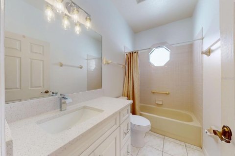 House in Orlando, Florida 4 bedrooms, 232.26 sq.m. № 1830049 - photo 28