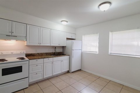 Casa en alquiler en Apollo Beach, Florida, 3 dormitorios, 83.05 m2 № 1869664 - foto 3