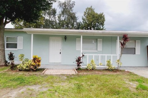 Casa en alquiler en Apollo Beach, Florida, 3 dormitorios, 83.05 m2 № 1869664 - foto 1