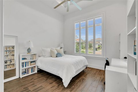 House in Orlando, Florida 4 bedrooms, 287.44 sq.m. № 1784563 - photo 14