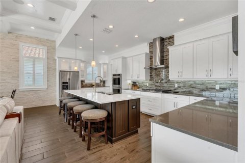 House in Orlando, Florida 4 bedrooms, 287.44 sq.m. № 1784563 - photo 20
