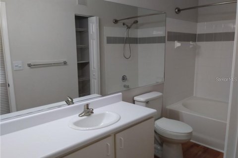 Condo in Tampa, Florida, 1 bedroom  № 2237756 - photo 9